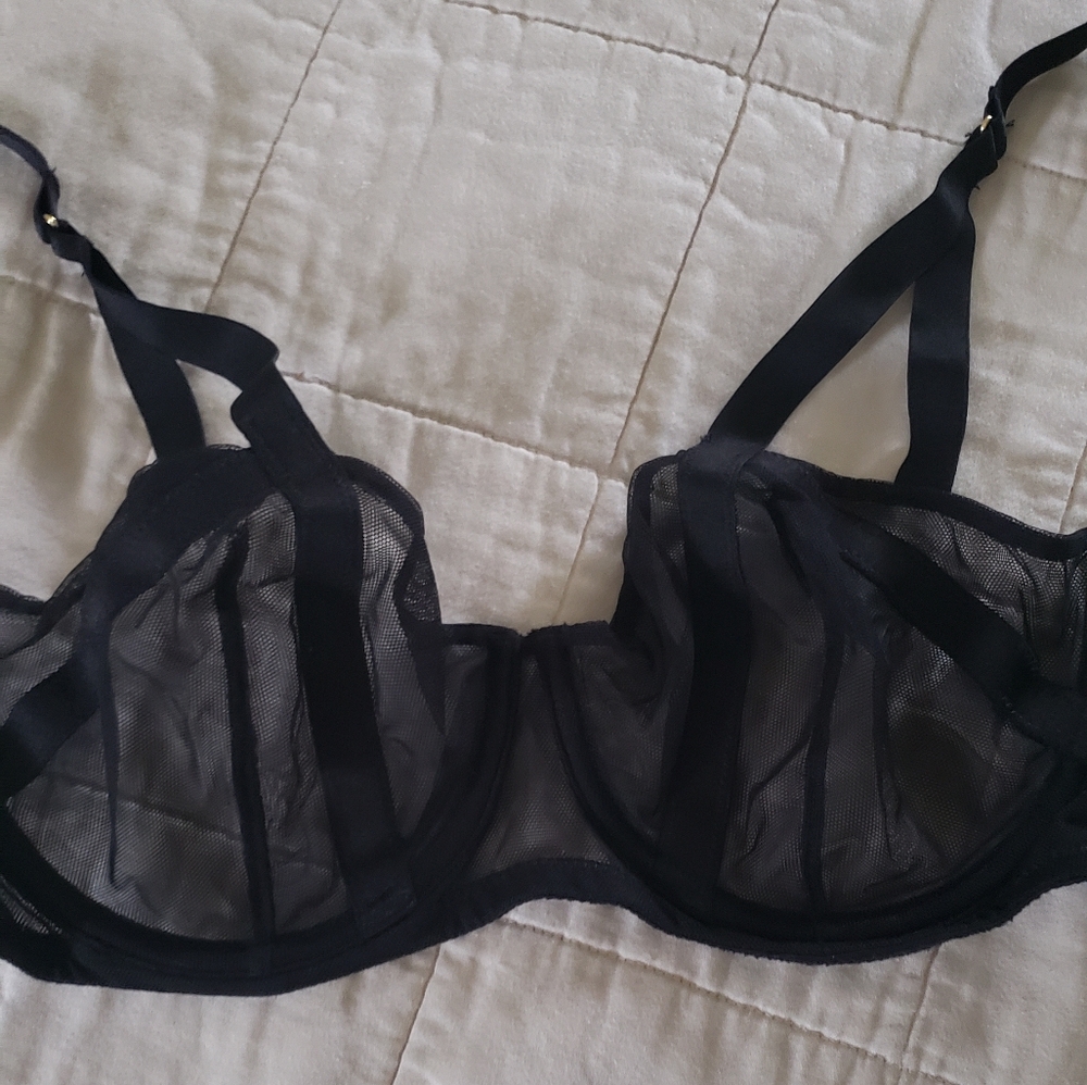 Victoria's Secret Sheer Bra And Panty Set Black 32dd Medium Lingerie - Picture 5 of 9